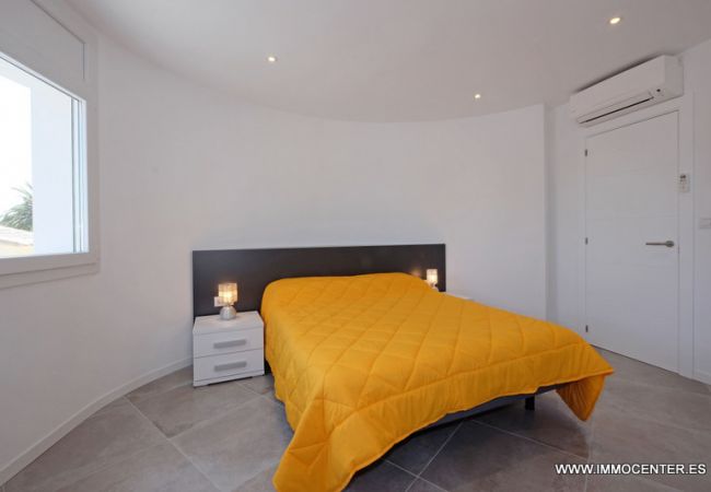 Villa en Empuriabrava - LV03 FRESER