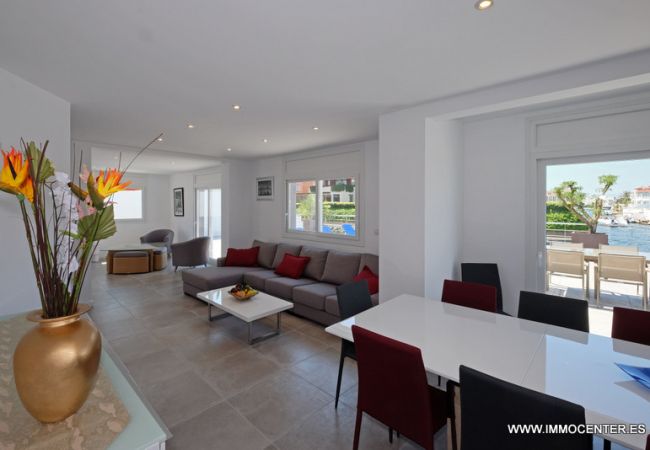 Villa en Empuriabrava - LV04 FRESER