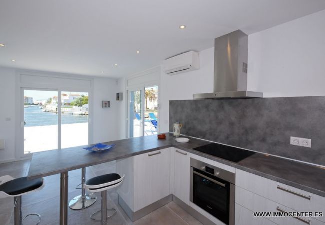 Villa en Empuriabrava - LV04 FRESER