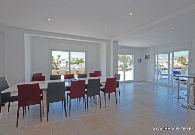 Villa en Empuriabrava - LV04 FRESER