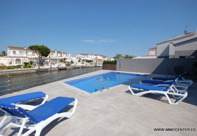 Villa en Empuriabrava - LV04 FRESER