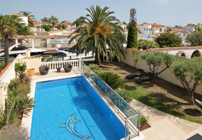 Villa en Empuriabrava - LV09 MEDES