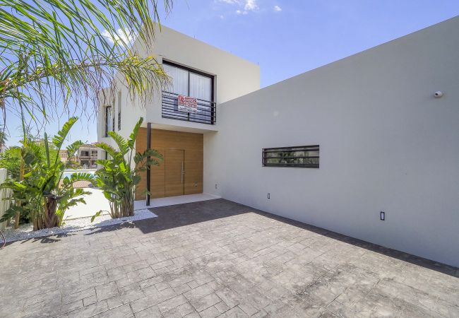 Villa en Empuriabrava - LV18 TER 6A     LOS GRANJEROS