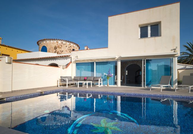 Villa en Empuriabrava - LV19 FALCONERA 19