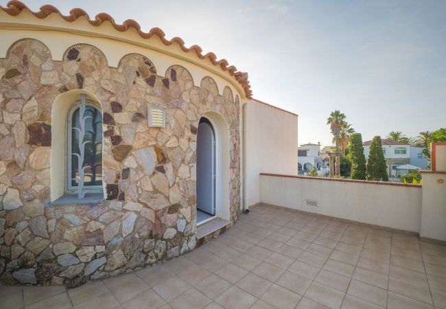 Villa en Empuriabrava - LV19 FALCONERA 19