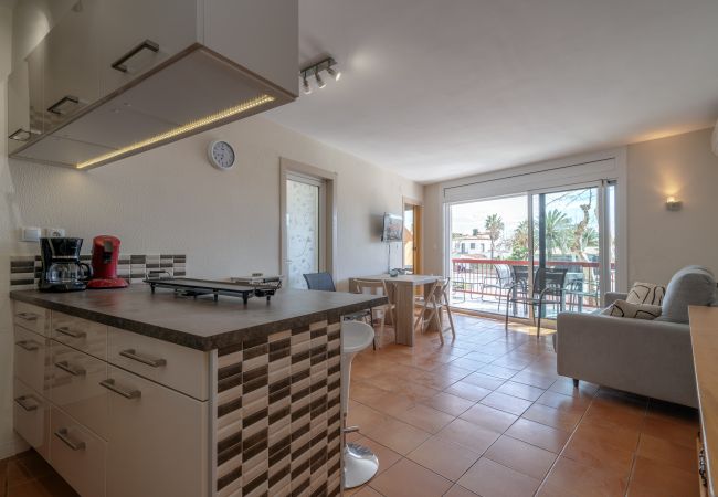 Apartamento en Empuriabrava - ILA30 POBLAT TIPIC