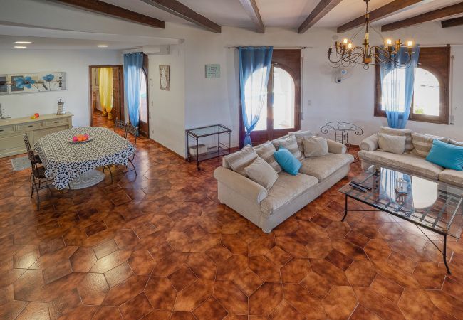 Villa en Empuriabrava - LV28 CAP RAS