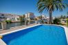 Villa en Empuriabrava - LV28 CAP RAS