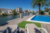 Villa en Empuriabrava - LV28 CAP RAS