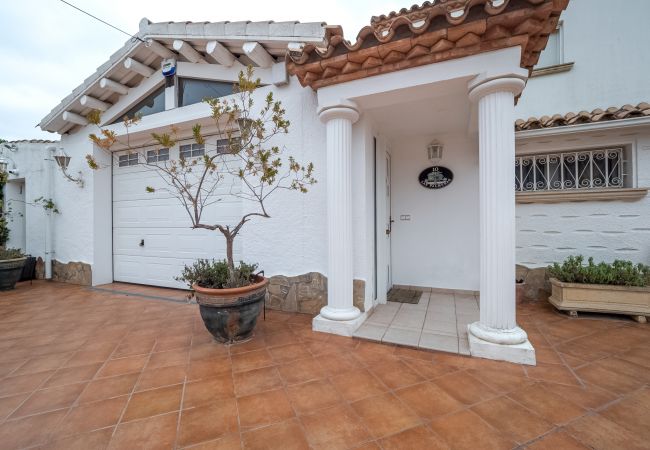 Villa en Empuriabrava - LV34 carmenço