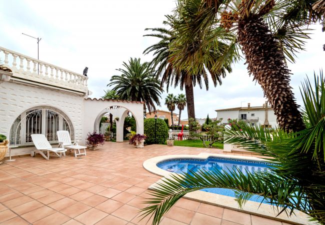 Villa en Empuriabrava - LV34 carmenço