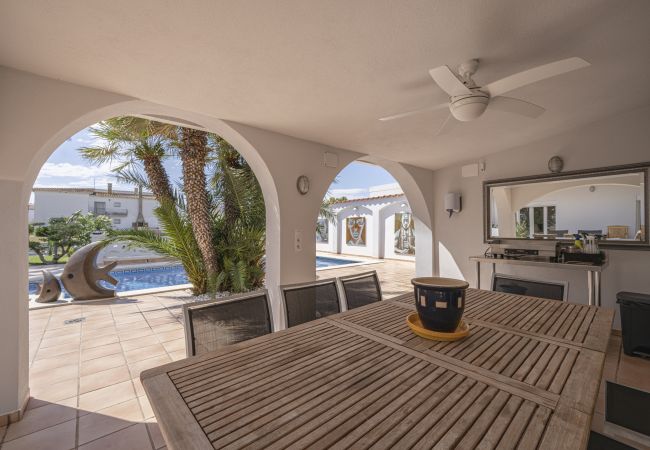 Villa en Empuriabrava - LV34 carmenço