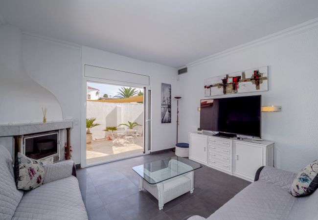 Villa en Empuriabrava - LV33 EMPURIES C