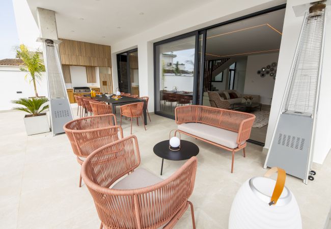 Villa en Empuriabrava - ILV09