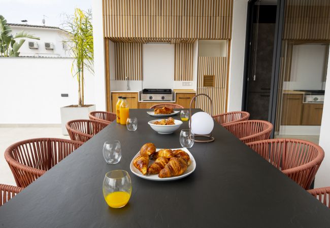 Villa en Empuriabrava - ILV09