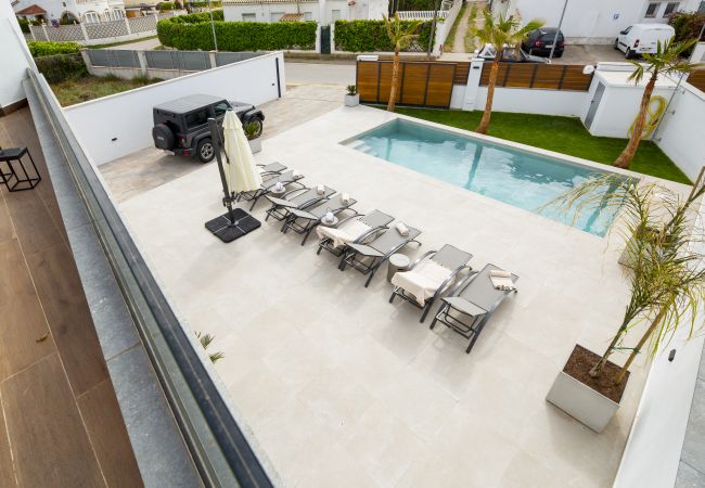 Villa en Empuriabrava - ILV09