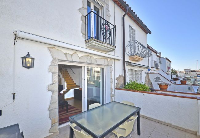 Casa adosada en Empuriabrava - LV36 PORT RHODAS