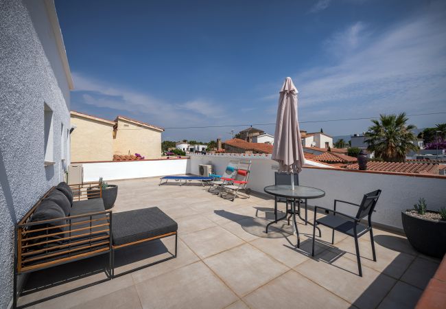 Villa en Empuriabrava - LV37 EBRE 29