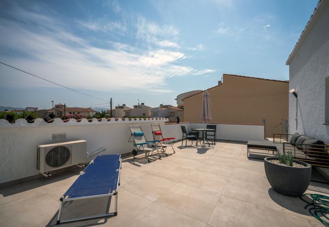 Villa en Empuriabrava - LV37 EBRE 29