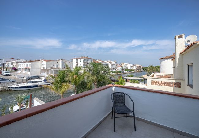 Villa en Empuriabrava - LV37 EBRE 29