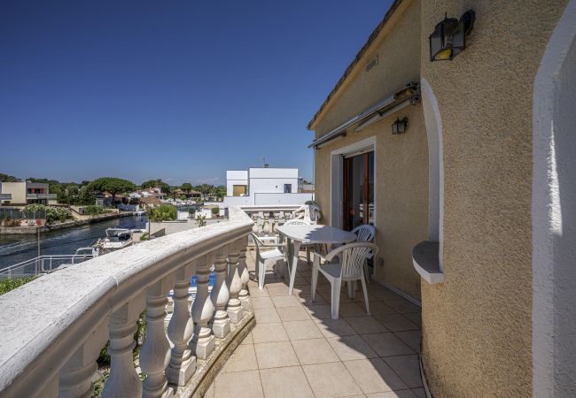 Villa en Empuriabrava - LV10 ALBERES