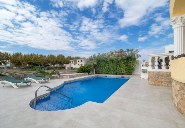 Villa en Empuriabrava - LV10 ALBERES