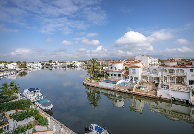 Apartamento en Empuriabrava - ILA35