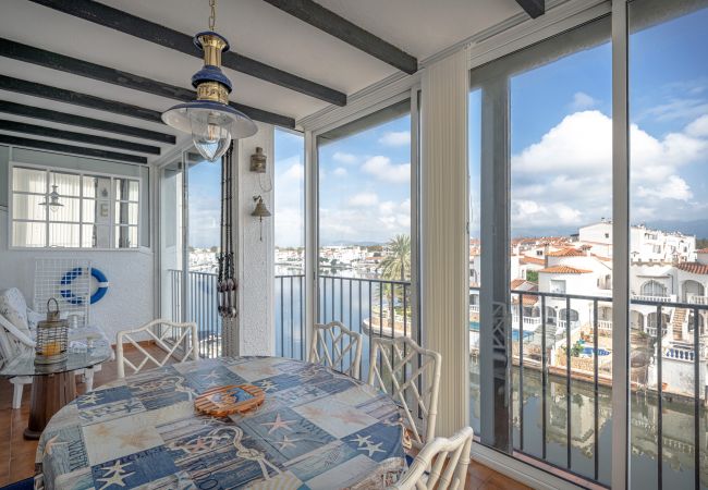 Apartamento en Empuriabrava - ILA35