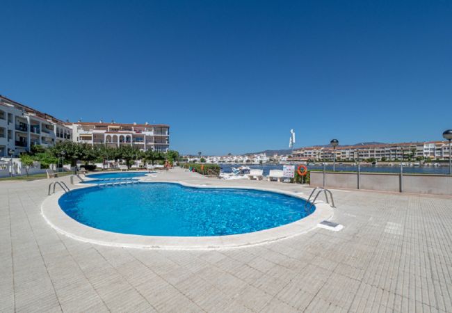 Apartamento en Empuriabrava - ILA35