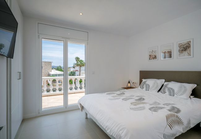 Villa en Empuriabrava - LV35 EMPURIES C