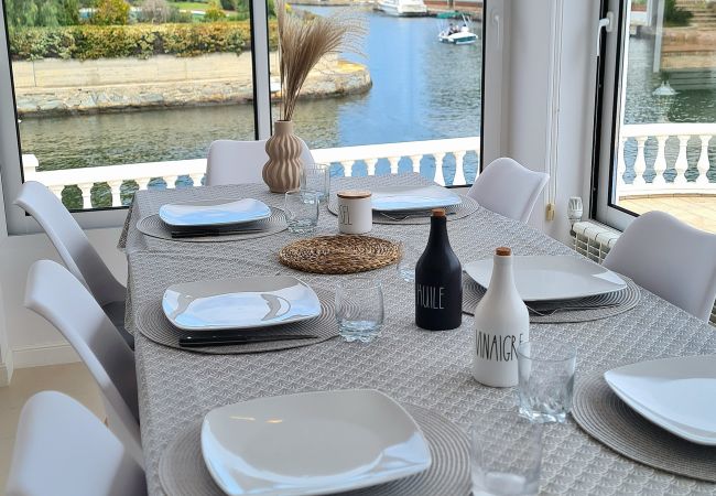 Villa en Empuriabrava - LV35 EMPURIES C