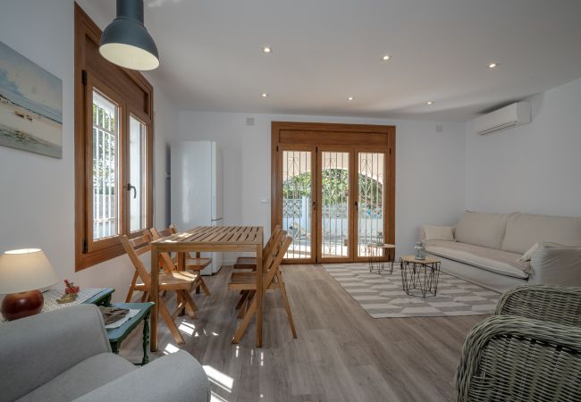 Villa en Empuriabrava - ILH03 MONTSENY