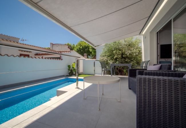 Villa en Empuriabrava - ILH03 MONTSENY