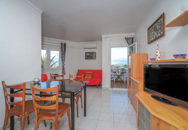 Apartamento en Empuriabrava - ILA04