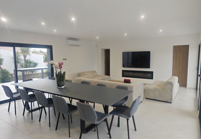 Villa en Empuriabrava - LV42 CARMENCO 67