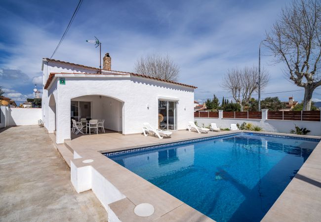 Casa en Empuriabrava - ILV01 MONGRI