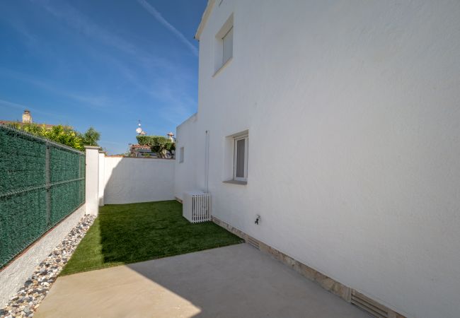 Casa en Empuriabrava - ILV01 MONTGRI