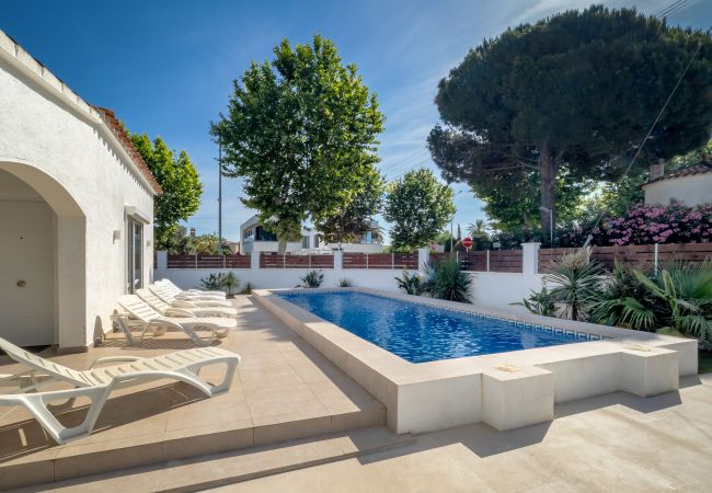 Casa en Empuriabrava - ILV01 MONTGRI