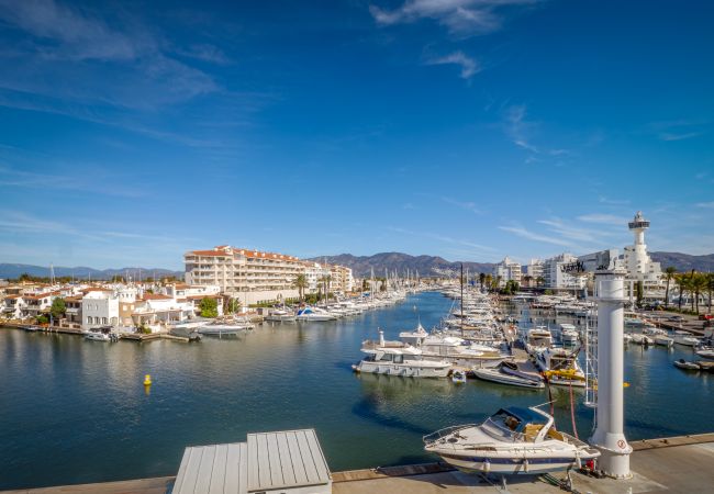 Apartamento en Empuriabrava - ILA13 POBLAT TIPIC