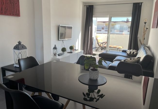 Apartamento en Empuriabrava - ILA24