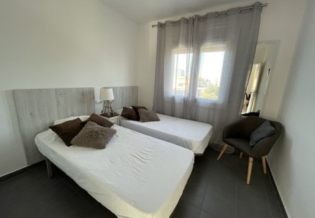 Apartamento en Empuriabrava - ILA24