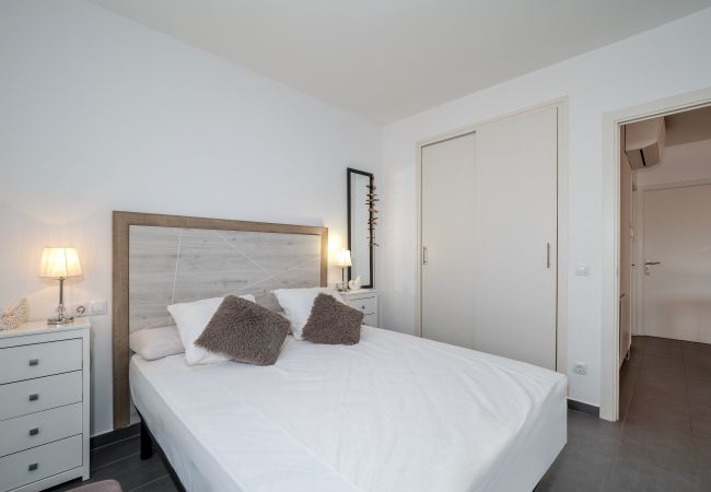 Apartamento en Empuriabrava - ILA24