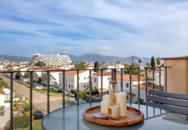 Apartamento en Empuriabrava - ILA15