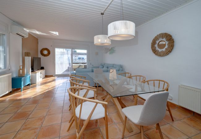 Casa en Empuriabrava - ILV03 MONTSENY